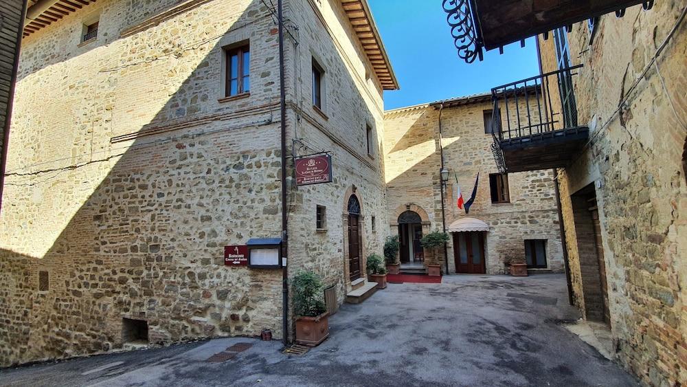 Relais La Corte Di Bettona Exteriör bild