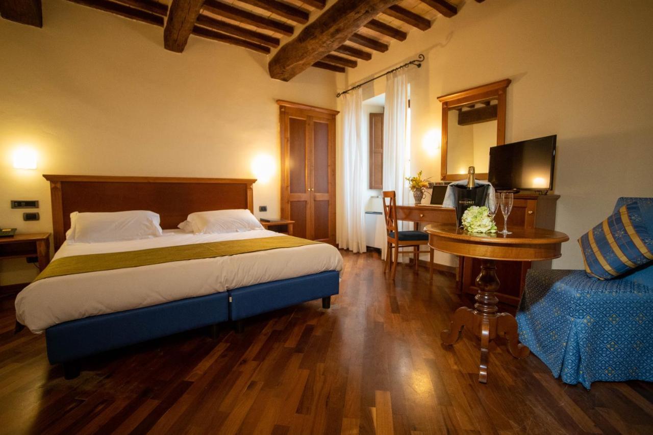 Relais La Corte Di Bettona Exteriör bild