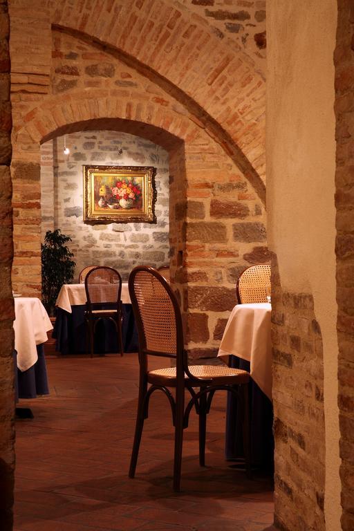 Relais La Corte Di Bettona Exteriör bild