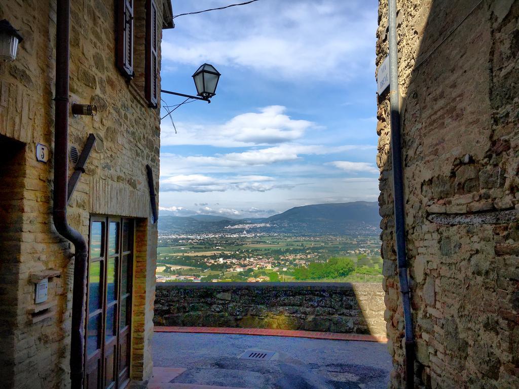 Relais La Corte Di Bettona Exteriör bild