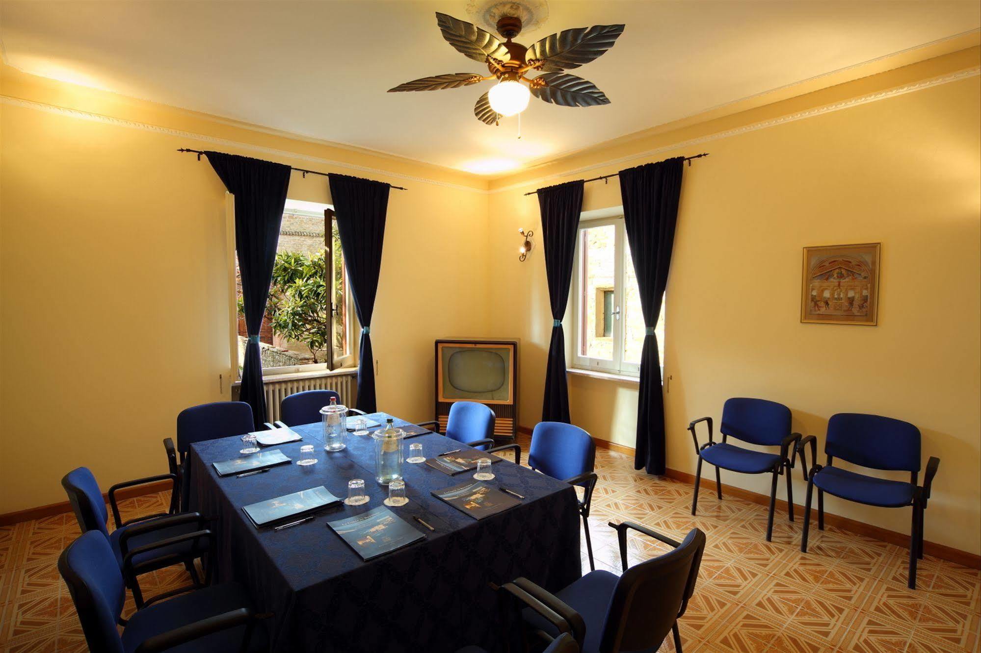 Relais La Corte Di Bettona Exteriör bild