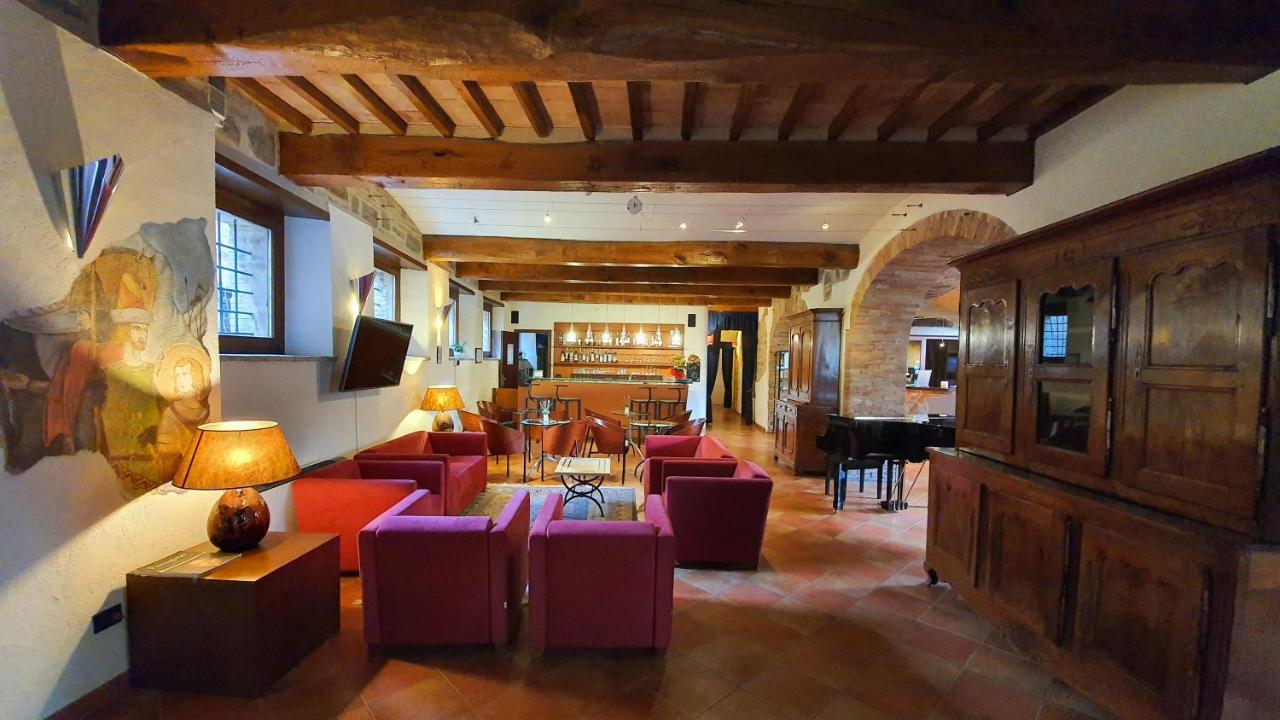 Relais La Corte Di Bettona Exteriör bild